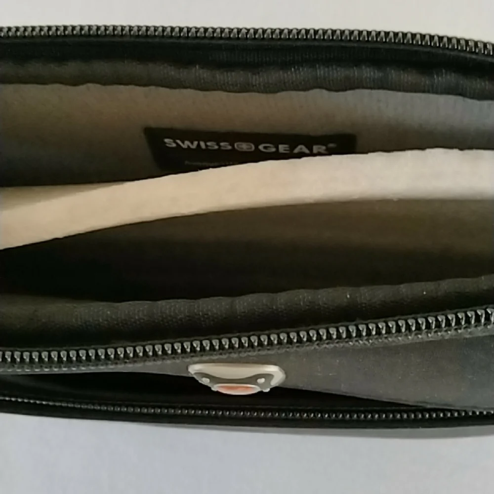 Swiss Gear Wenger 10” Tablet Padded Sleeve